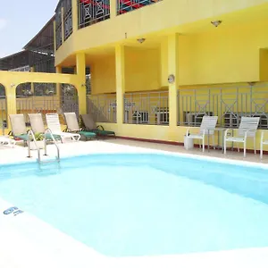 ** Hotel Executive Shaw Park Jamaica